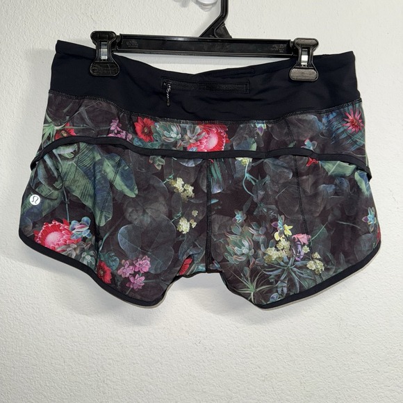 Lululemon Speed Short Curious Jungle Black Red Green Floral Size 2 Euc - Picture 2 of 12